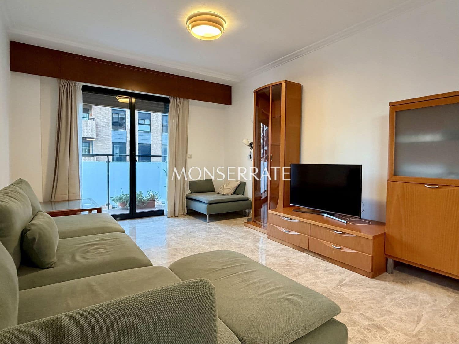 4 sovrum Lägenhet att hyra i Valencia stad med garage - 2 200 € (Ref: 9624314)