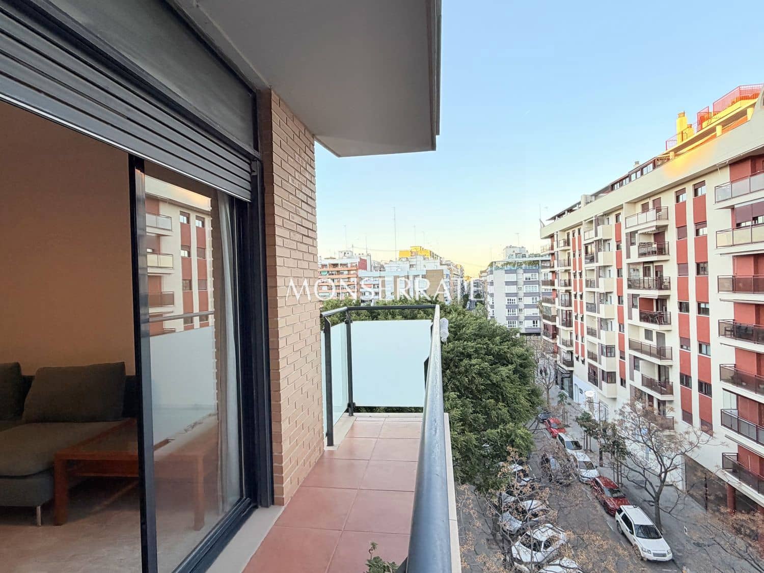 4 sovrum Lägenhet att hyra i Valencia stad med garage - 2 200 € (Ref: 9624314)