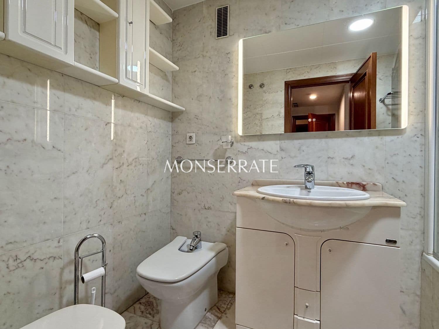 4 sovrum Lägenhet att hyra i Valencia stad med garage - 2 200 € (Ref: 9624314)