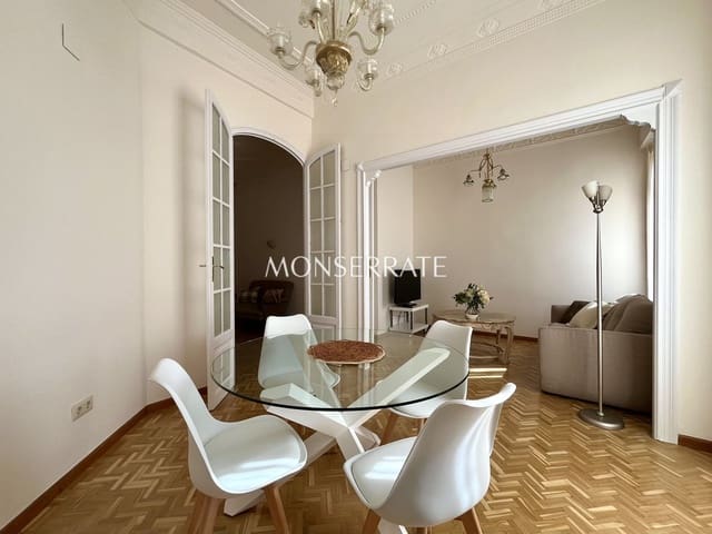 3 slaapkamer Appartement te huur in Russafa, Valencia stad met garage - € 2.400 (Ref: 9627046)