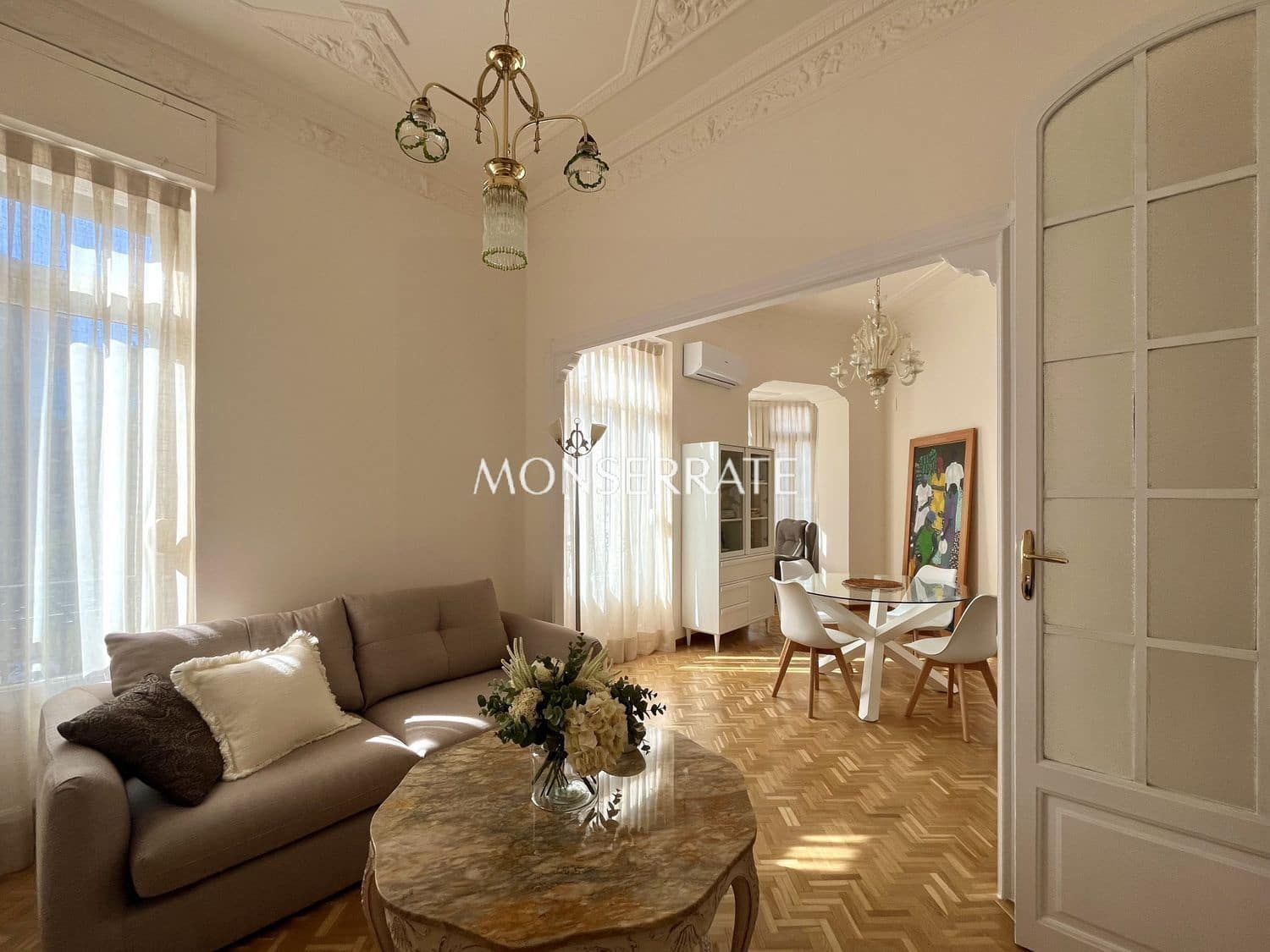 3 slaapkamer Appartement te huur in Valencia stad met garage - € 2.400 (Ref: 9627046)