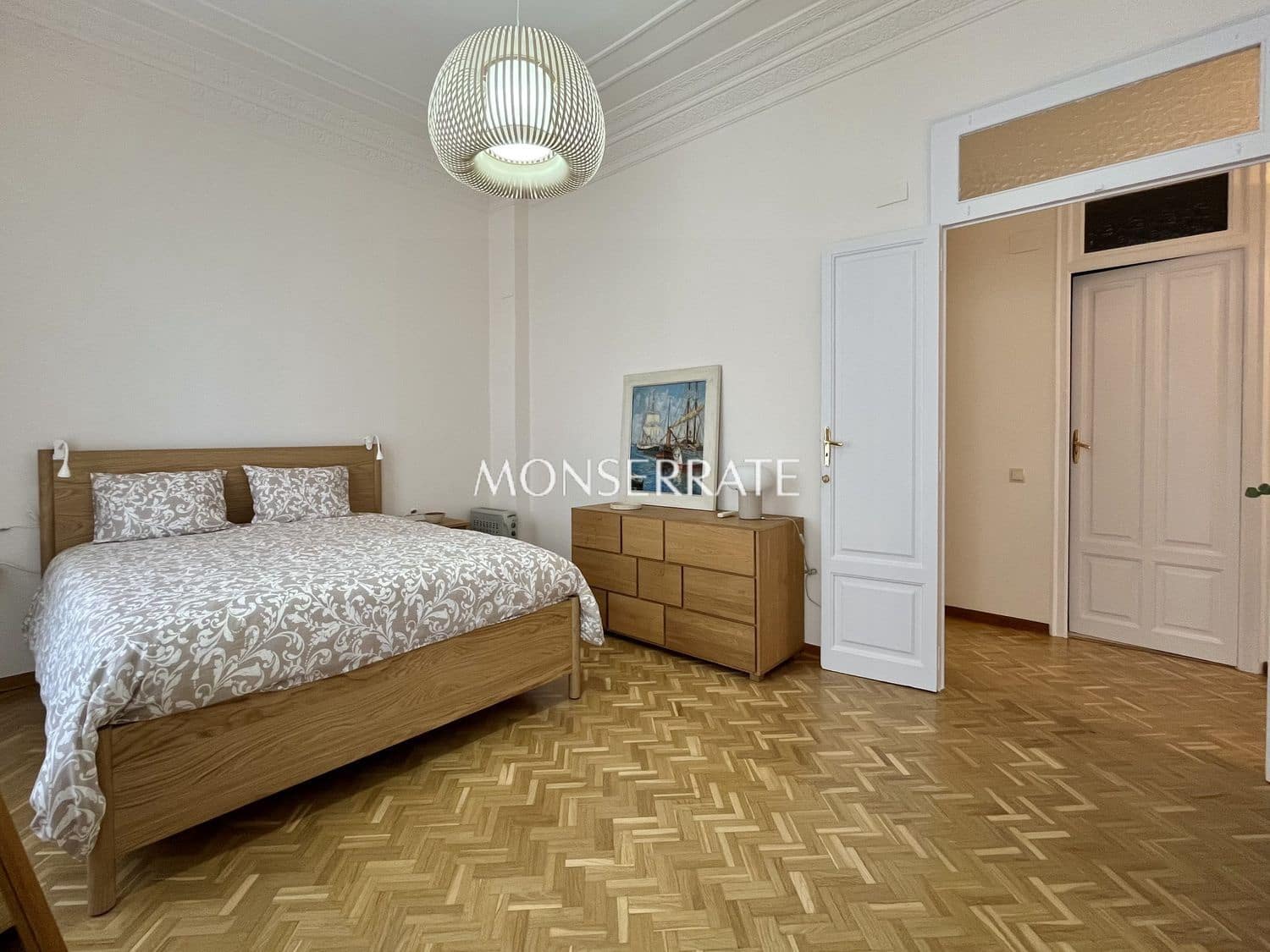 3 slaapkamer Appartement te huur in Valencia stad met garage - € 2.400 (Ref: 9627046)