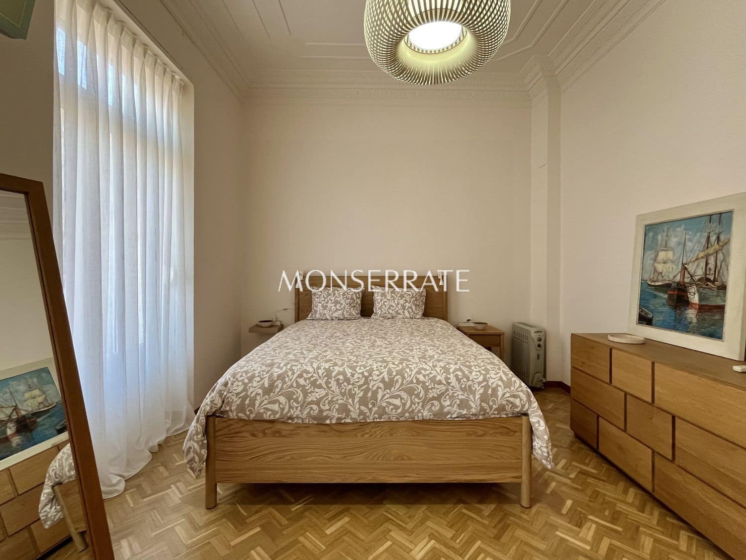 3 slaapkamer Appartement te huur in Valencia stad met garage - € 2.400 (Ref: 9627046)