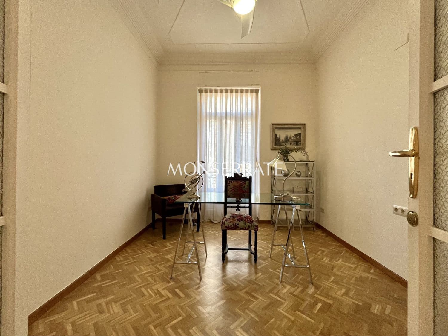 3 slaapkamer Appartement te huur in Valencia stad met garage - € 2.400 (Ref: 9627046)