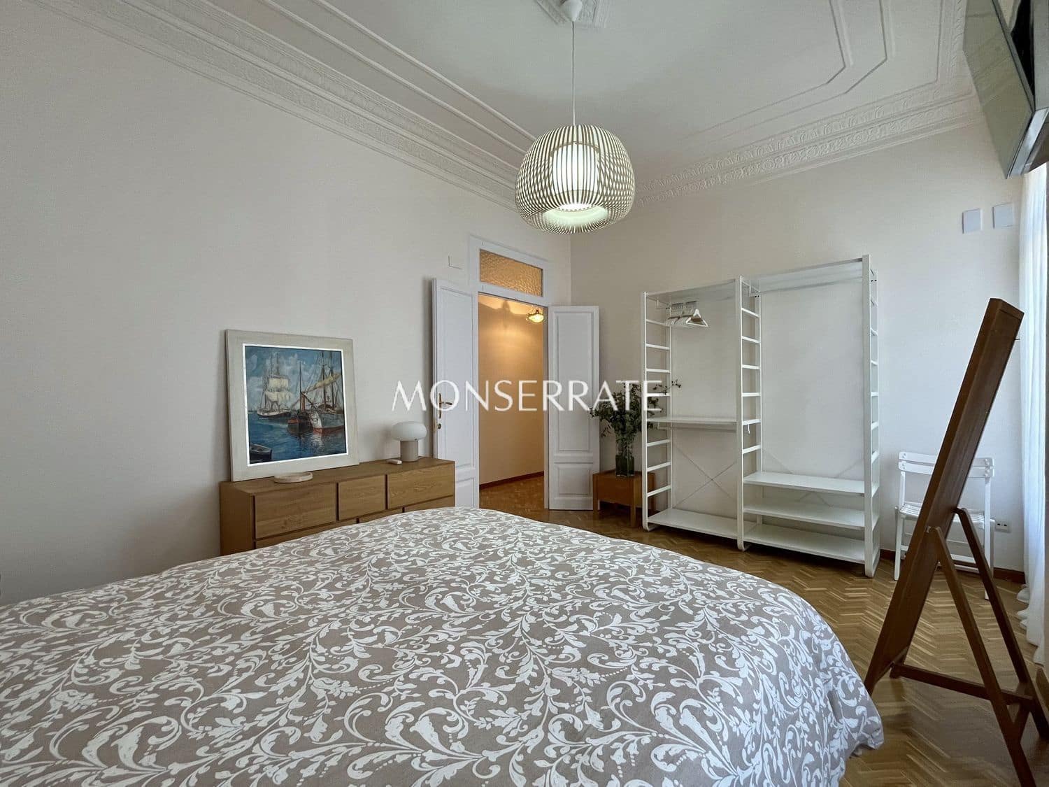3 slaapkamer Appartement te huur in Valencia stad met garage - € 2.400 (Ref: 9627046)