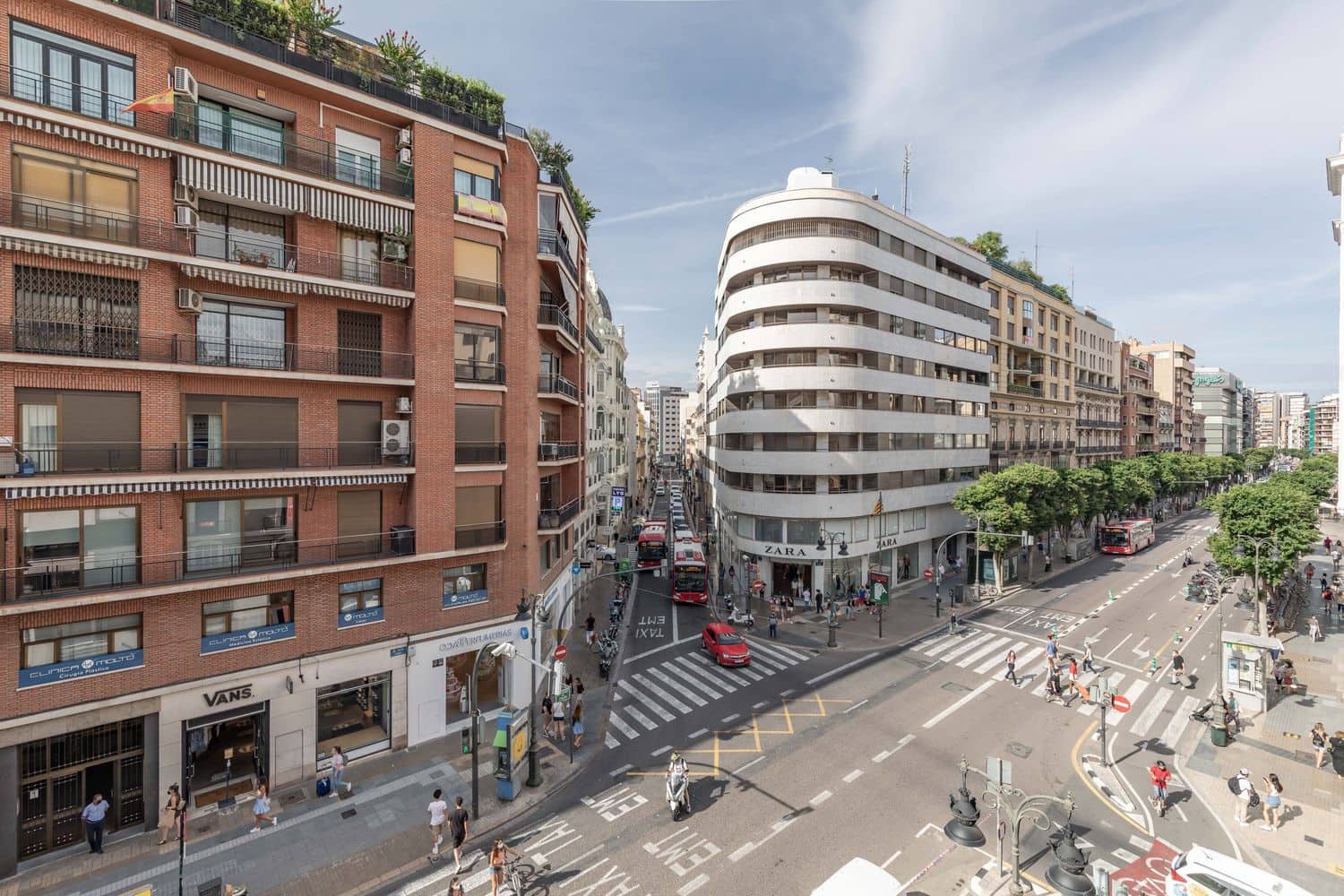 4 makuuhuone Huoneisto myytävänä paikassa Valencia kaupunki mukana 
autotalli - 680 000 € (Ref: 9627047)