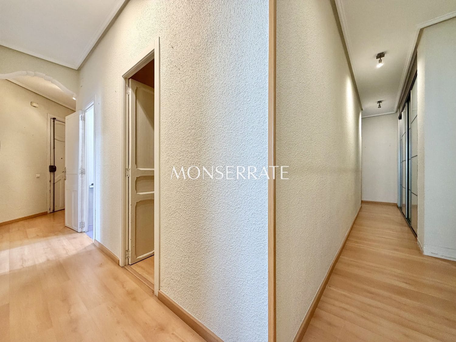 4 soverom Leilighet til salgs i Valencia by med garasje - € 620 000 (Ref: 9627047)