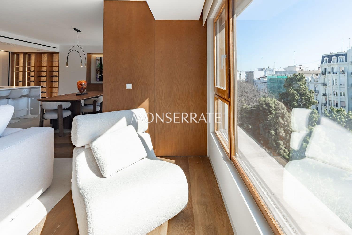 3 sovrum Lägenhet att hyra i Valencia stad med garage - 5 000 € (Ref: 9636202)