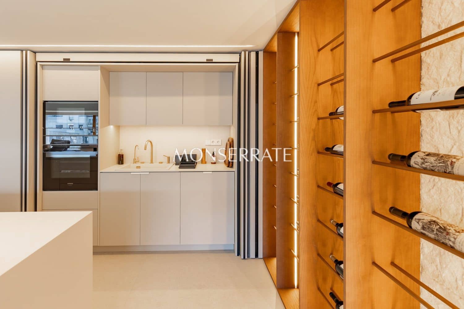 3 sovrum Lägenhet att hyra i Valencia stad med garage - 5 000 € (Ref: 9636202)