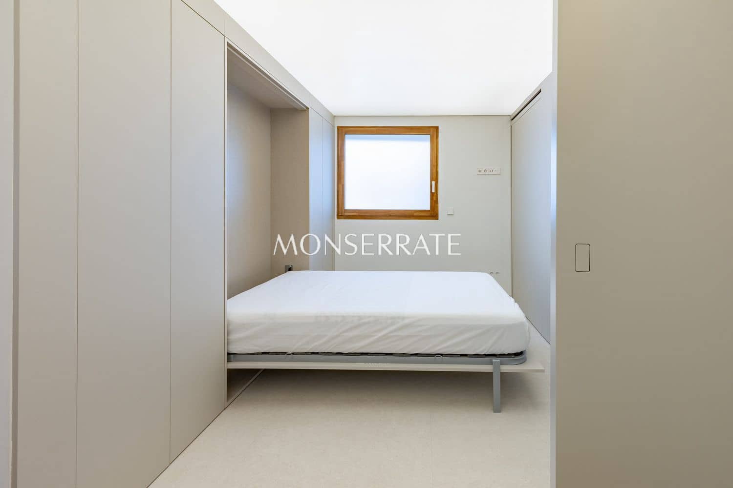 3 sovrum Lägenhet att hyra i Valencia stad med garage - 5 000 € (Ref: 9636202)