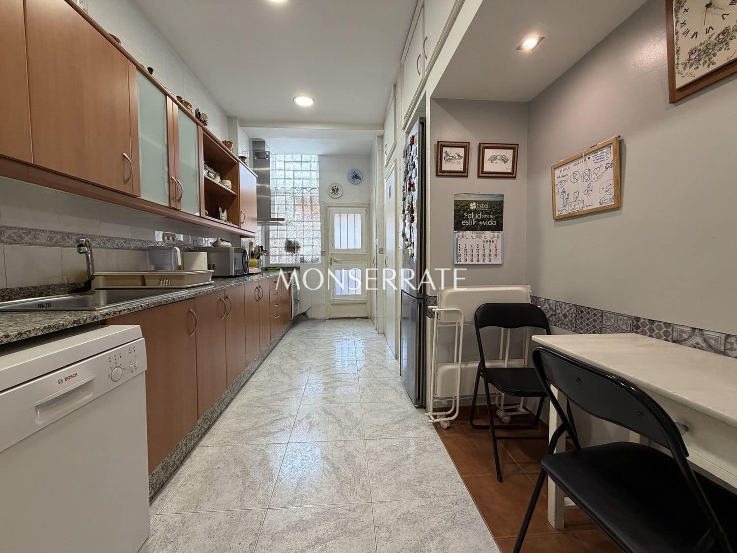 4 makuuhuone Huoneisto myytävänä paikassa Valencia kaupunki mukana 
autotalli - 600 000 € (Ref: 9638940)