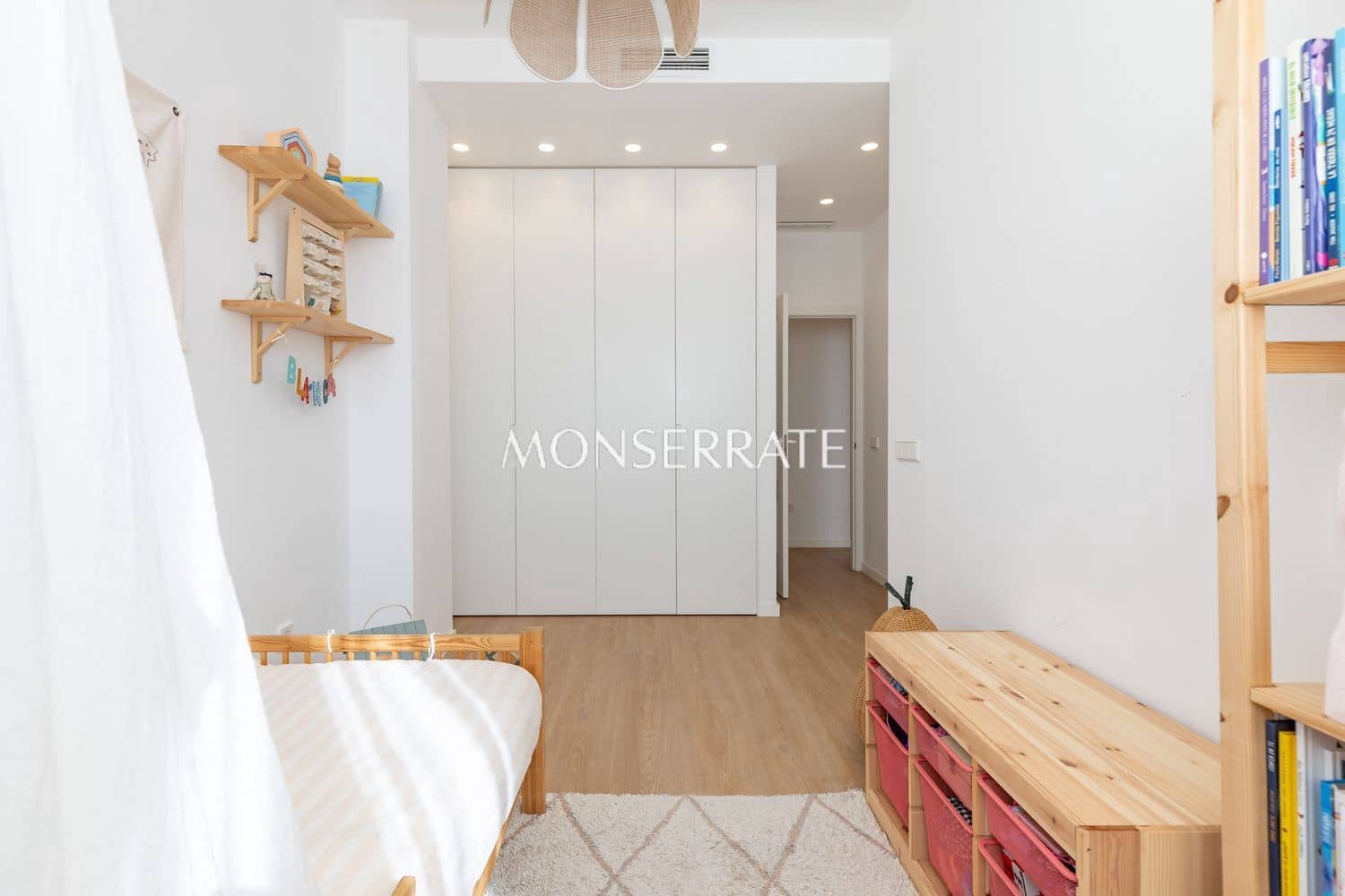 3 soveværelse Lejlighed til salg i Valencia by med garage - € 690.000 (Ref: 9647799)