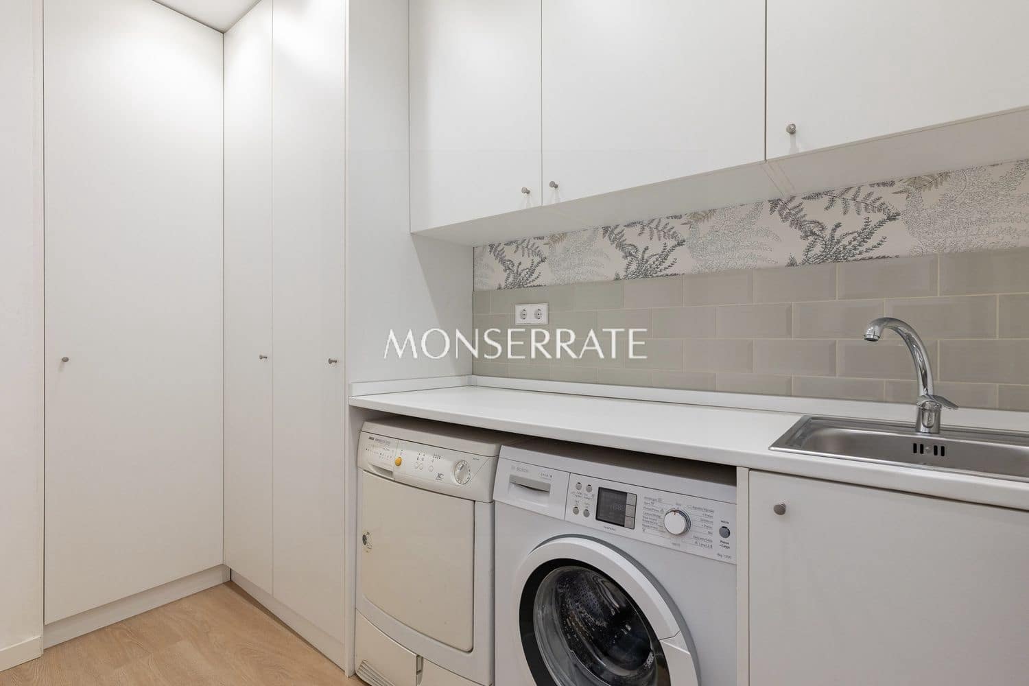 3 soveværelse Lejlighed til salg i Valencia by med garage - € 690.000 (Ref: 9647799)