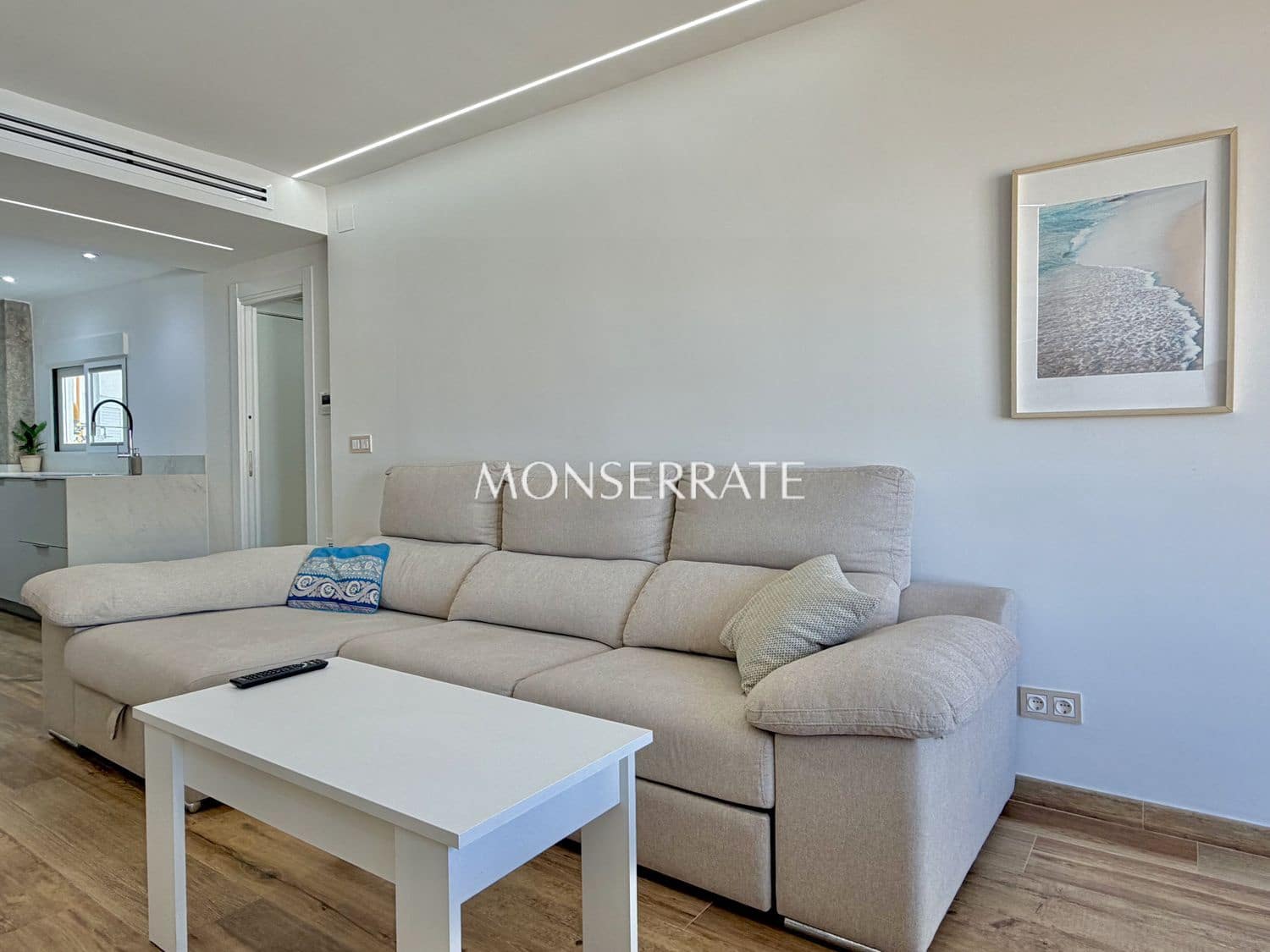 4 sovrum Lägenhet att hyra i Valencia stad med garage - 2 000 € (Ref: 9700317)