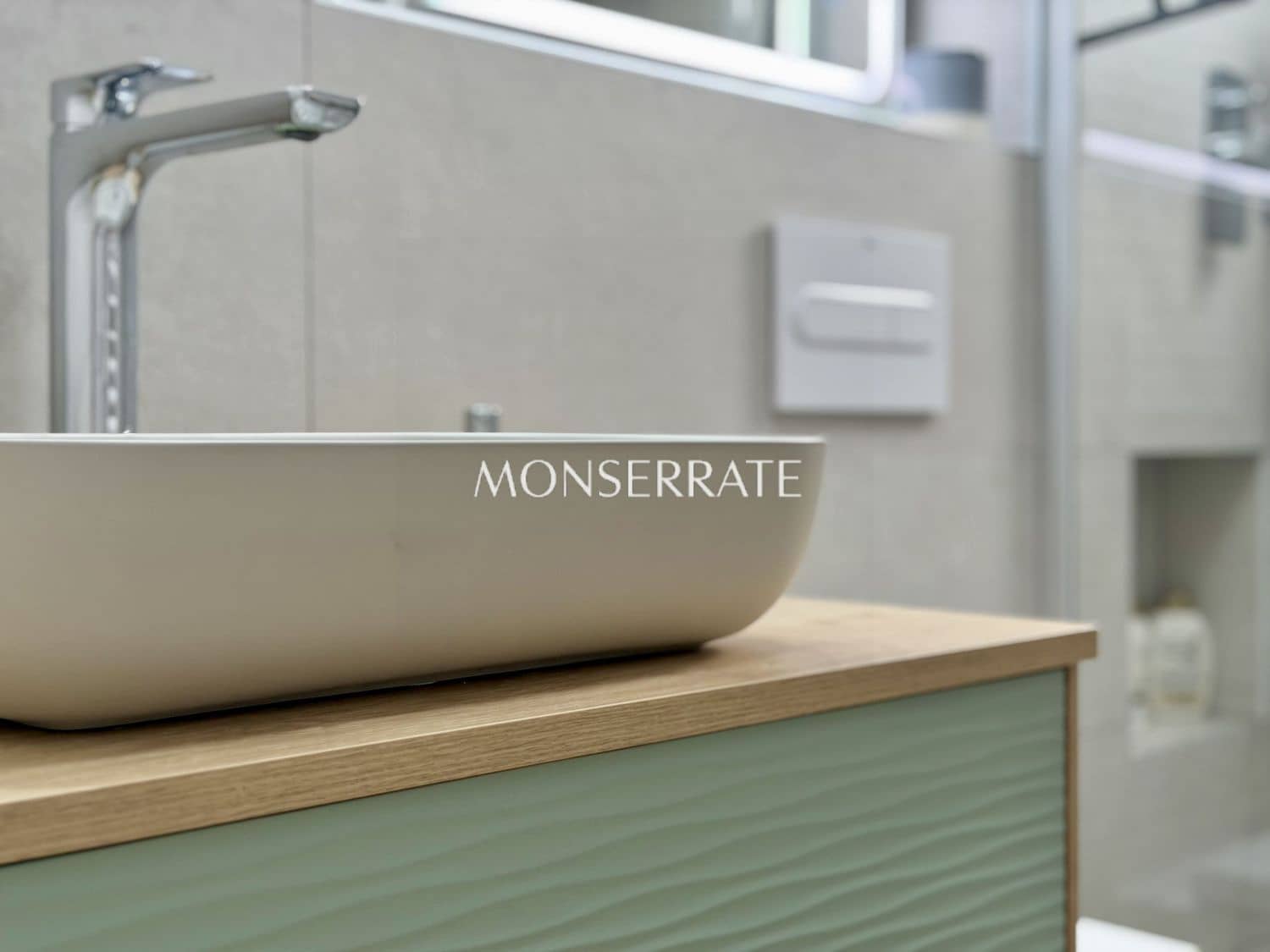 4 sovrum Lägenhet att hyra i Valencia stad med garage - 2 000 € (Ref: 9700317)