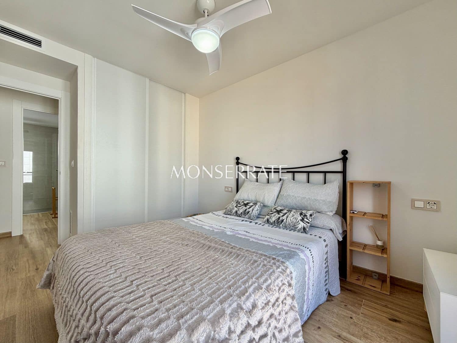 4 sovrum Lägenhet att hyra i Valencia stad med garage - 2 000 € (Ref: 9700317)