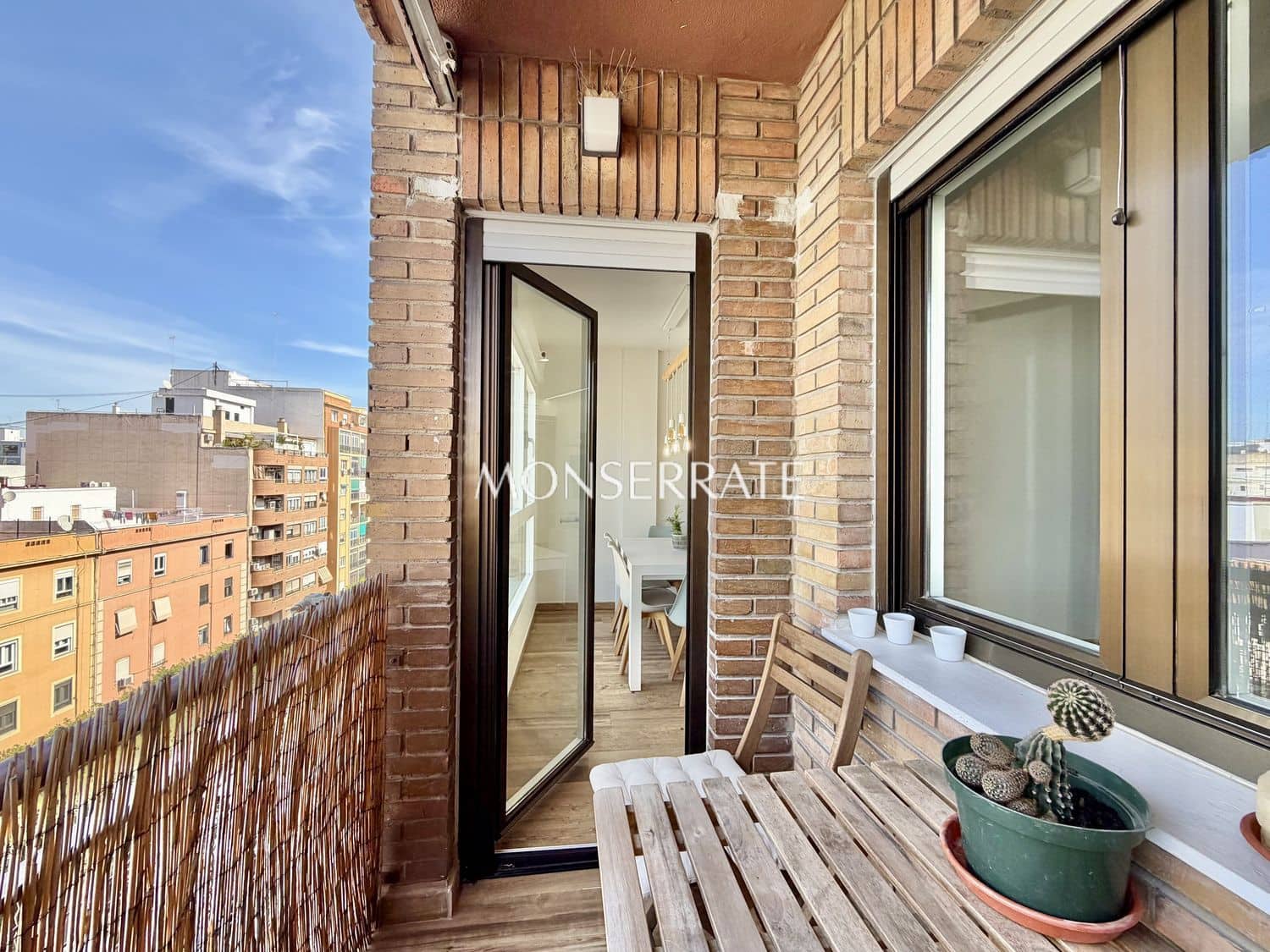 4 sovrum Lägenhet att hyra i Valencia stad med garage - 2 000 € (Ref: 9700317)