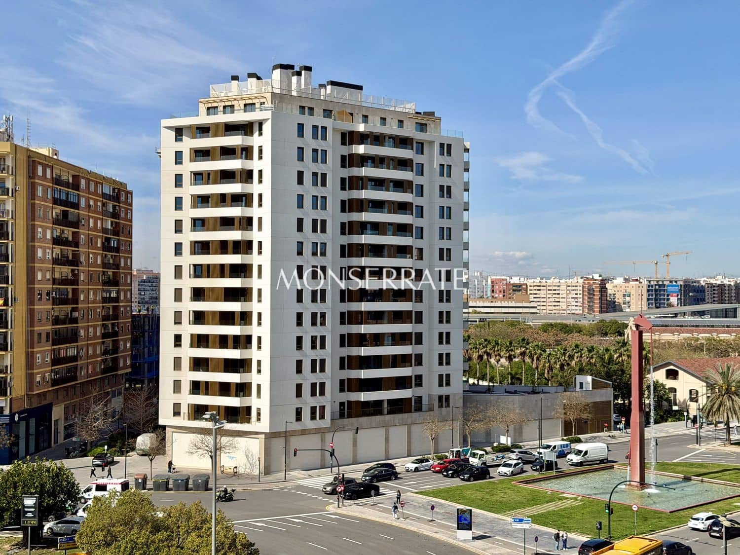 4 sovrum Lägenhet att hyra i Valencia stad med garage - 2 000 € (Ref: 9700317)