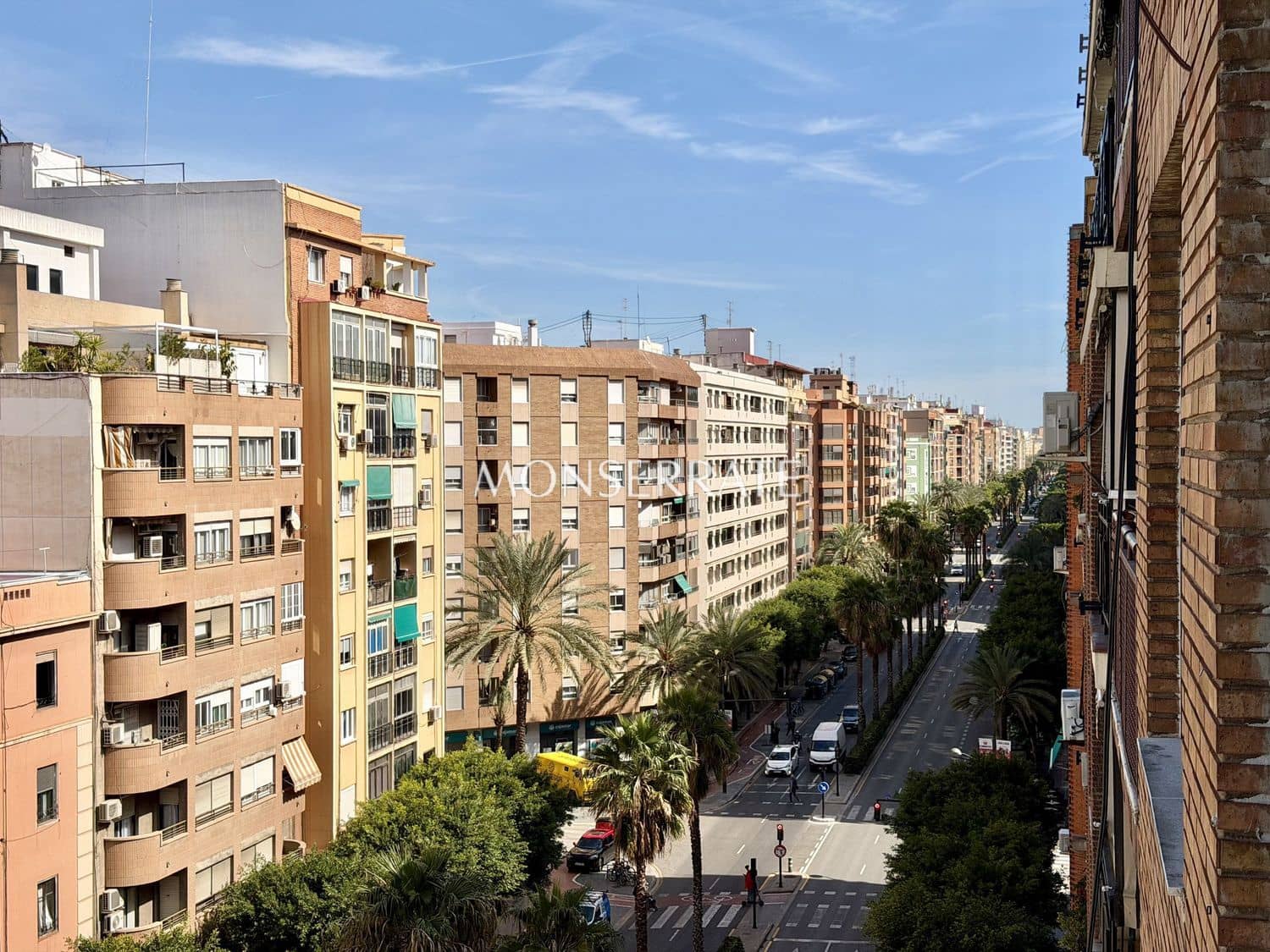 4 sovrum Lägenhet att hyra i Valencia stad med garage - 2 000 € (Ref: 9700317)