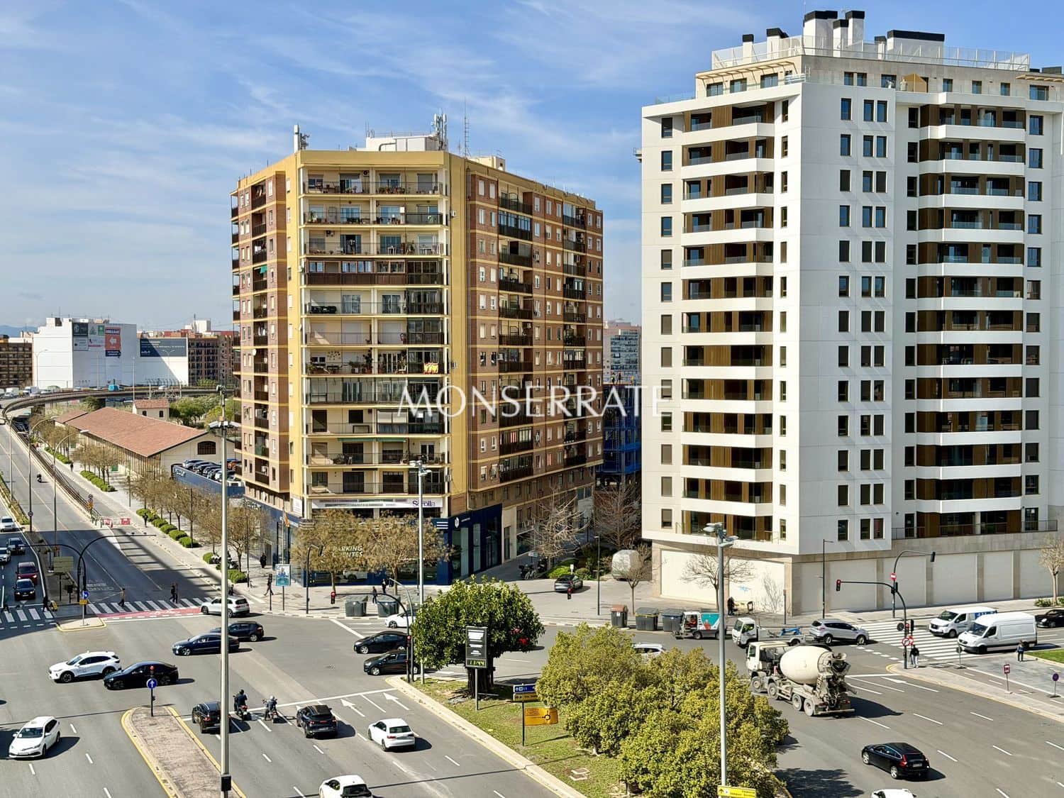 4 sovrum Lägenhet att hyra i Valencia stad med garage - 2 000 € (Ref: 9700317)
