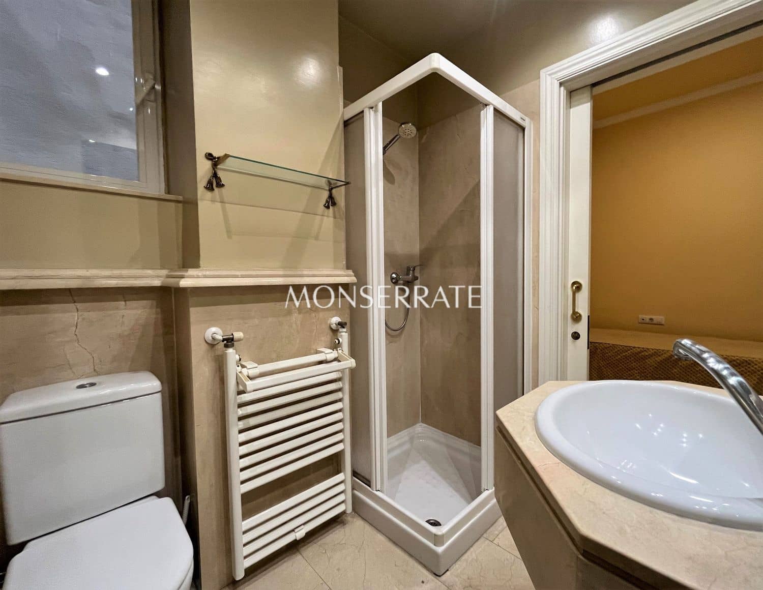 2 bedroom Apartment for rent in Valencia city with garage - € 2,000 (Ref: 9741527)