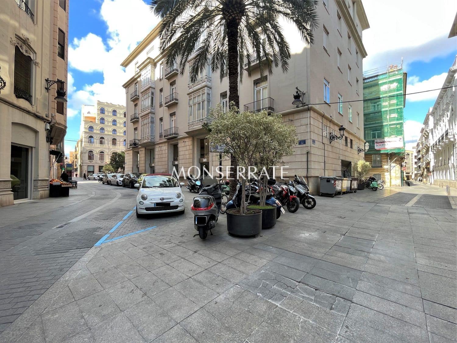 2 bedroom Apartment for rent in Valencia city with garage - € 1,800 (Ref: 9741527)
