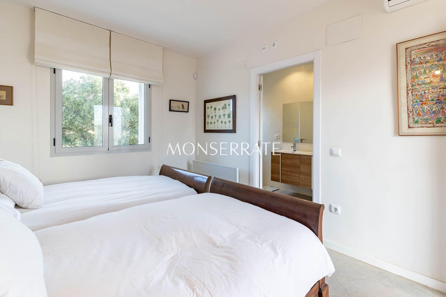 6 soveværelse Finca/Landehus til salg i Requena med garage - € 1.950.000 (Ref: 9751484)