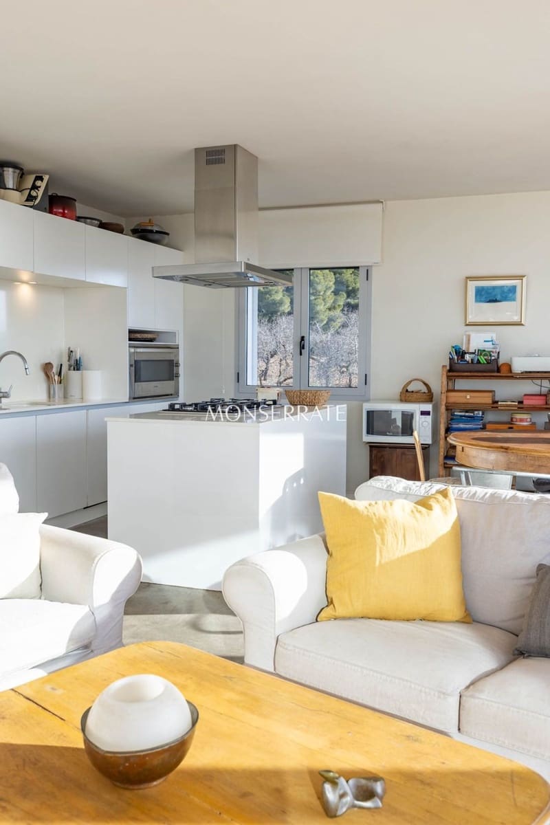 6 soveværelse Finca/Landehus til salg i Requena med garage - € 1.950.000 (Ref: 9751484)