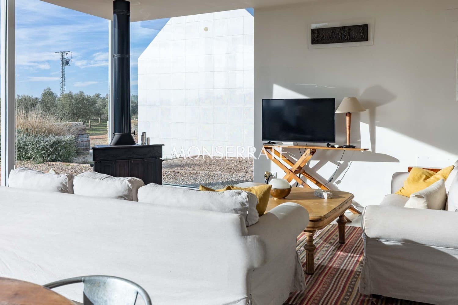 6 soveværelse Finca/Landehus til salg i Requena med garage - € 1.950.000 (Ref: 9751484)