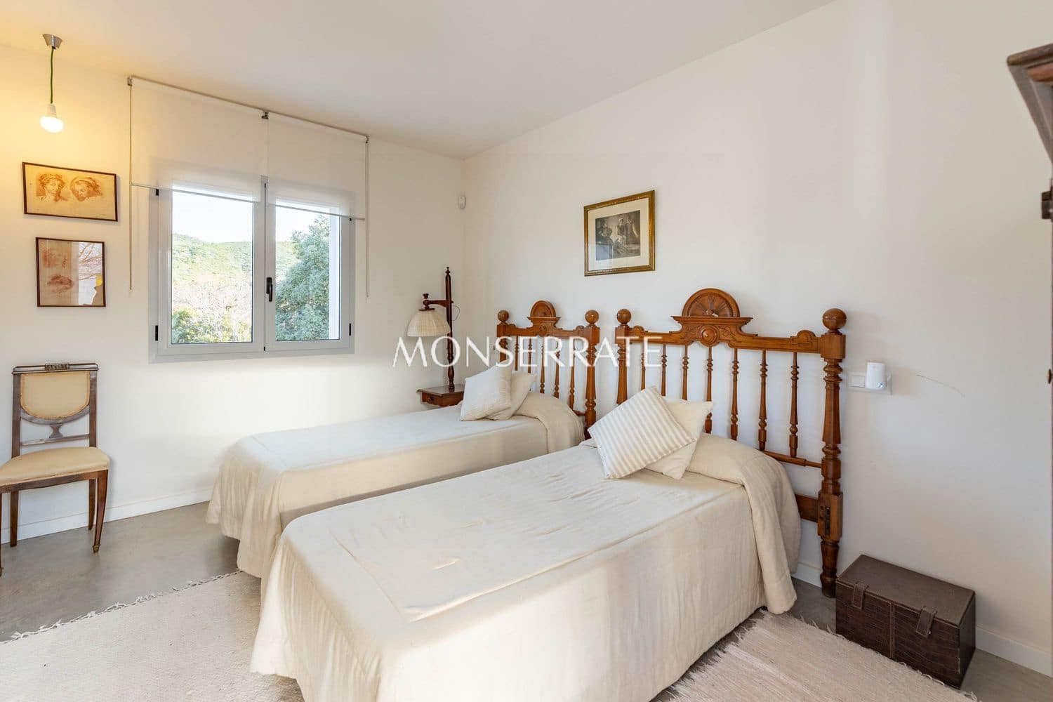 6 soveværelse Finca/Landehus til salg i Requena med garage - € 1.950.000 (Ref: 9751484)