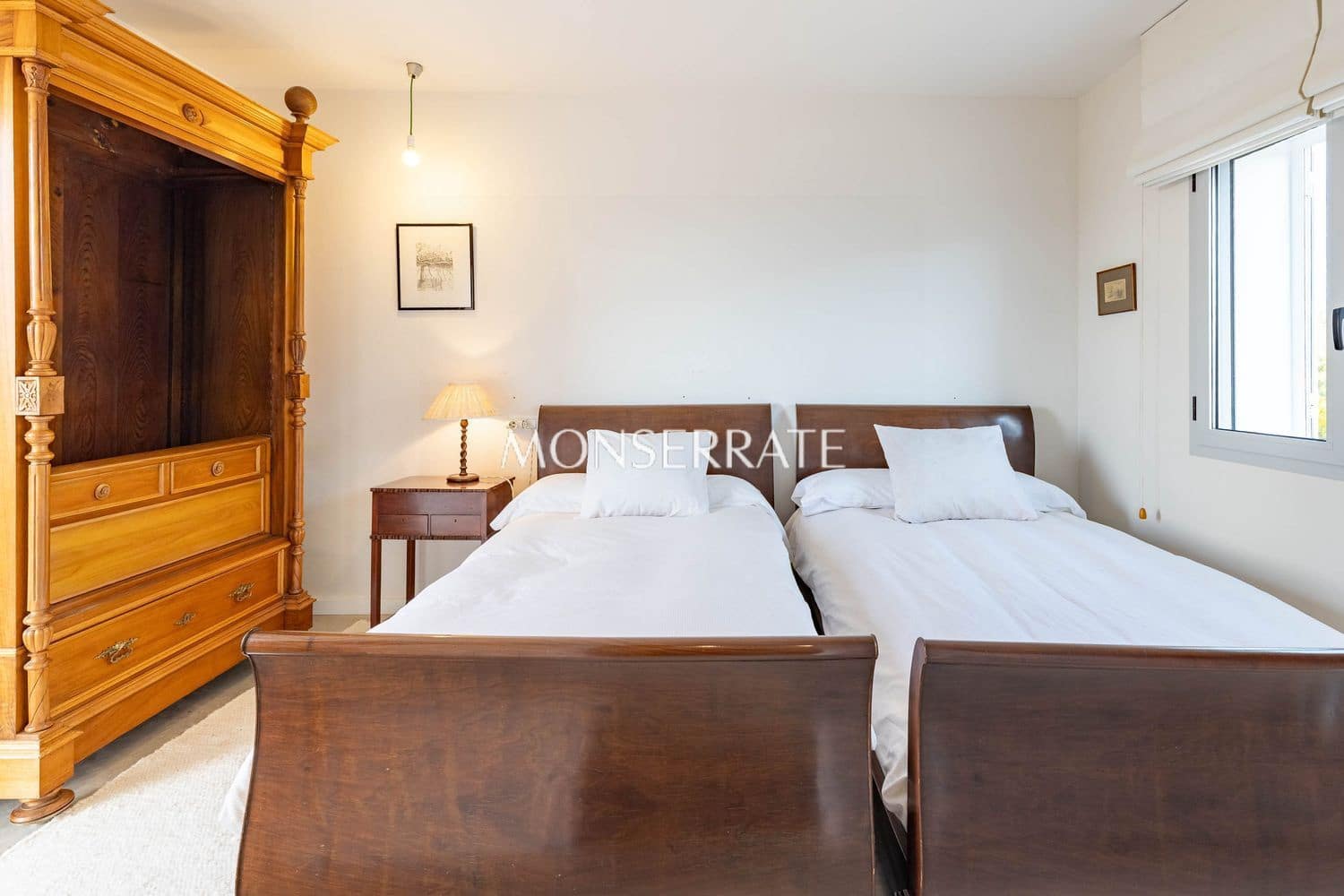 6 soveværelse Finca/Landehus til salg i Requena med garage - € 1.950.000 (Ref: 9751484)