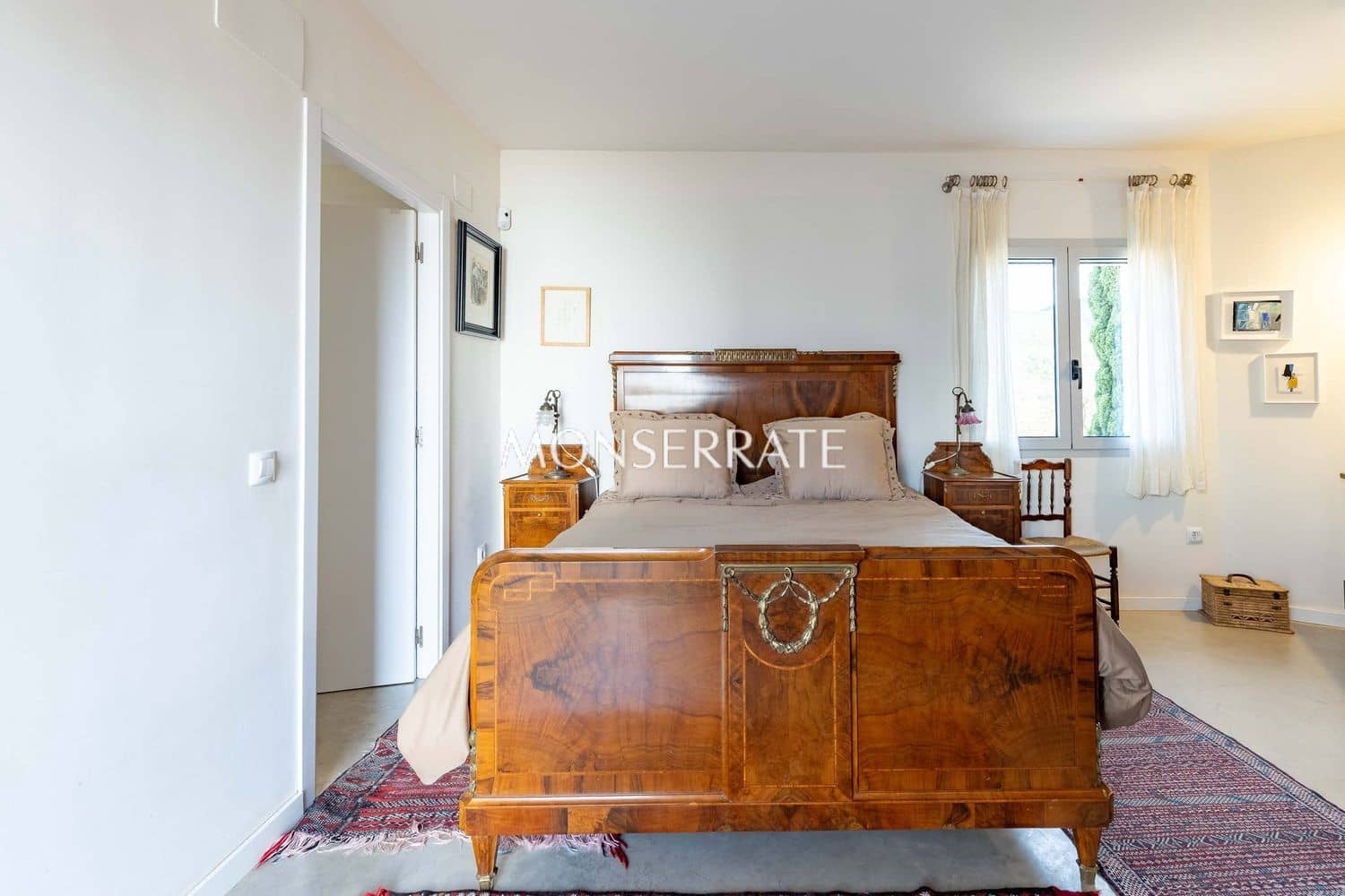 6 soveværelse Finca/Landehus til salg i Requena med garage - € 1.950.000 (Ref: 9751484)