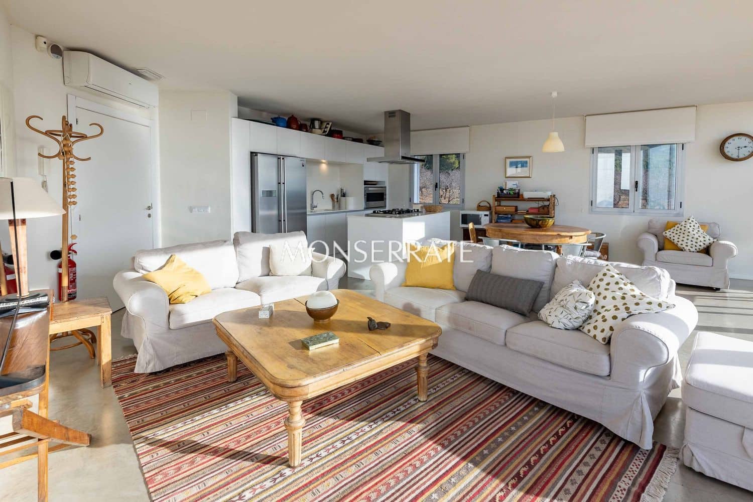 6 soveværelse Finca/Landehus til salg i Requena med garage - € 1.950.000 (Ref: 9751484)