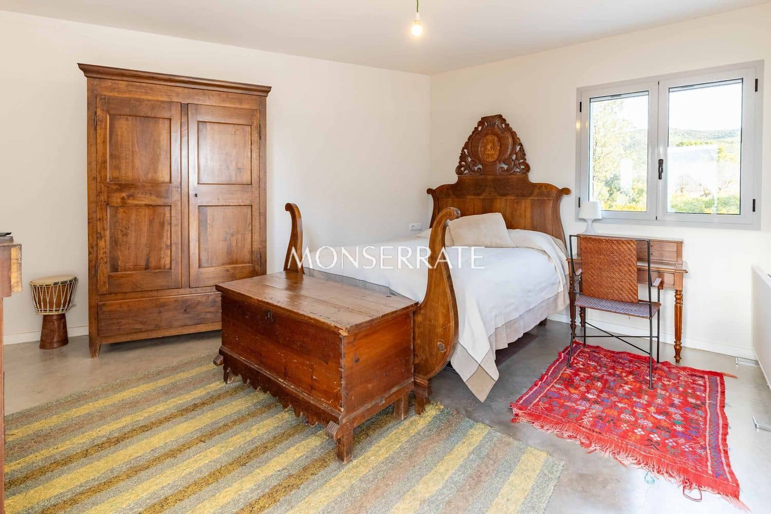 6 soveværelse Finca/Landehus til salg i Requena med garage - € 1.950.000 (Ref: 9751484)