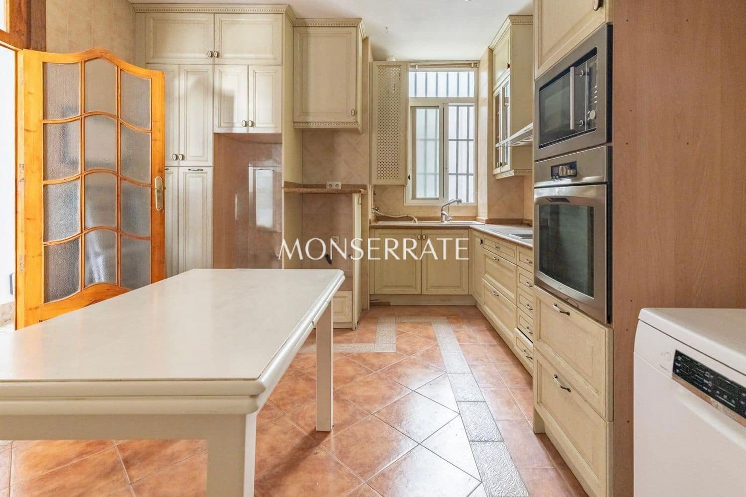 6 chambre Appartement à vendre à Valence ville avec garage - 950 000 € (Ref: 9798551)