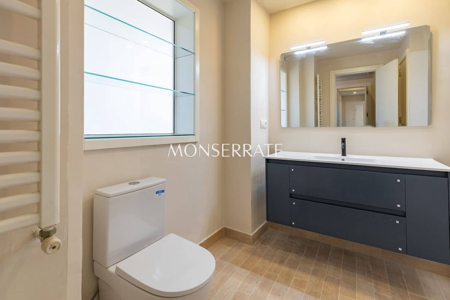 5 slaapkamer Appartement te huur in Valencia stad met garage - € 3.900 (Ref: 9798552)