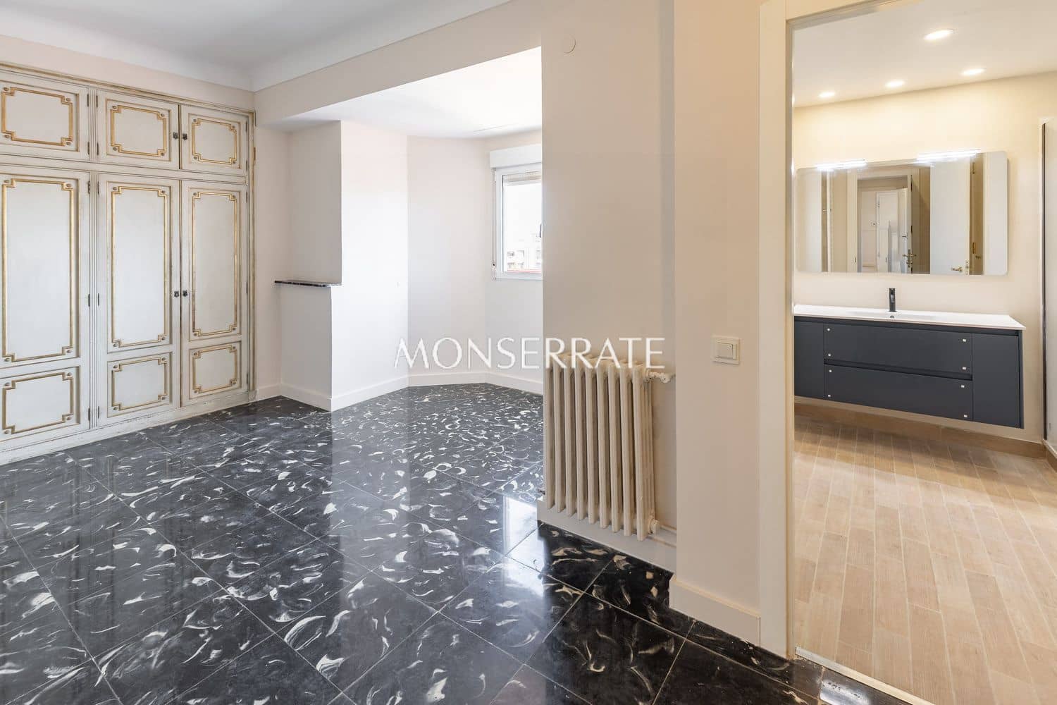 5 slaapkamer Appartement te huur in Valencia stad met garage - € 3.900 (Ref: 9798552)