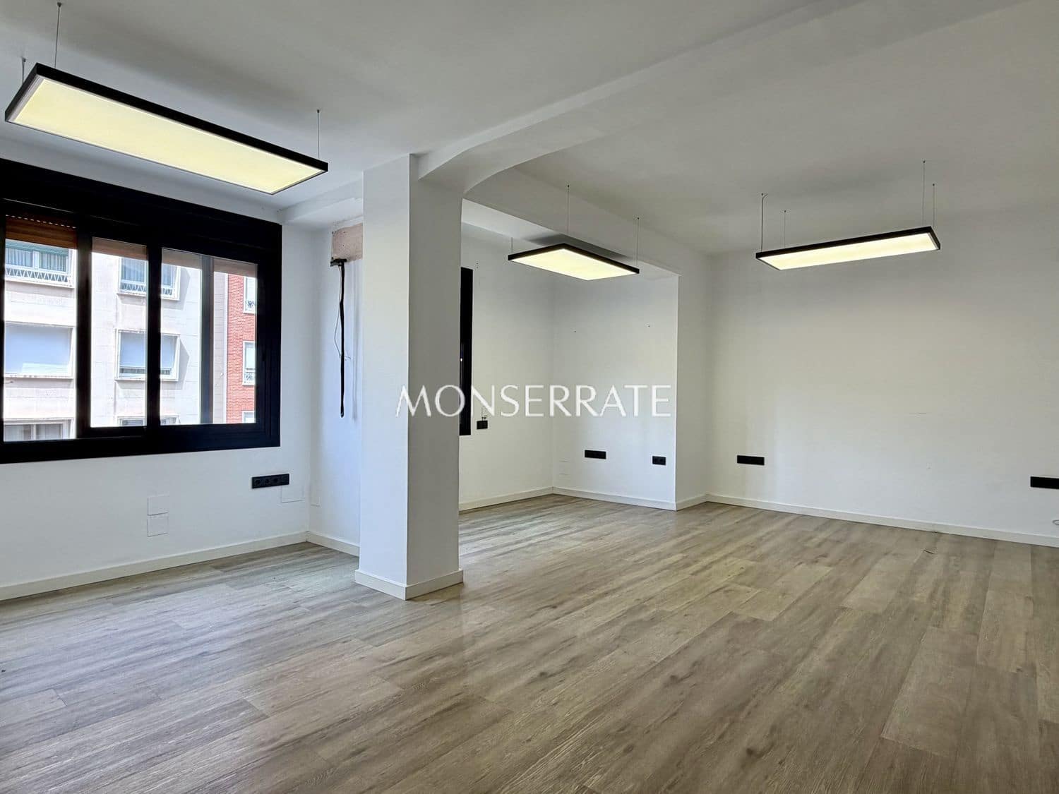 Escritório para arrendar em Valencia cidade - 1 700 € (Ref: 9803982)