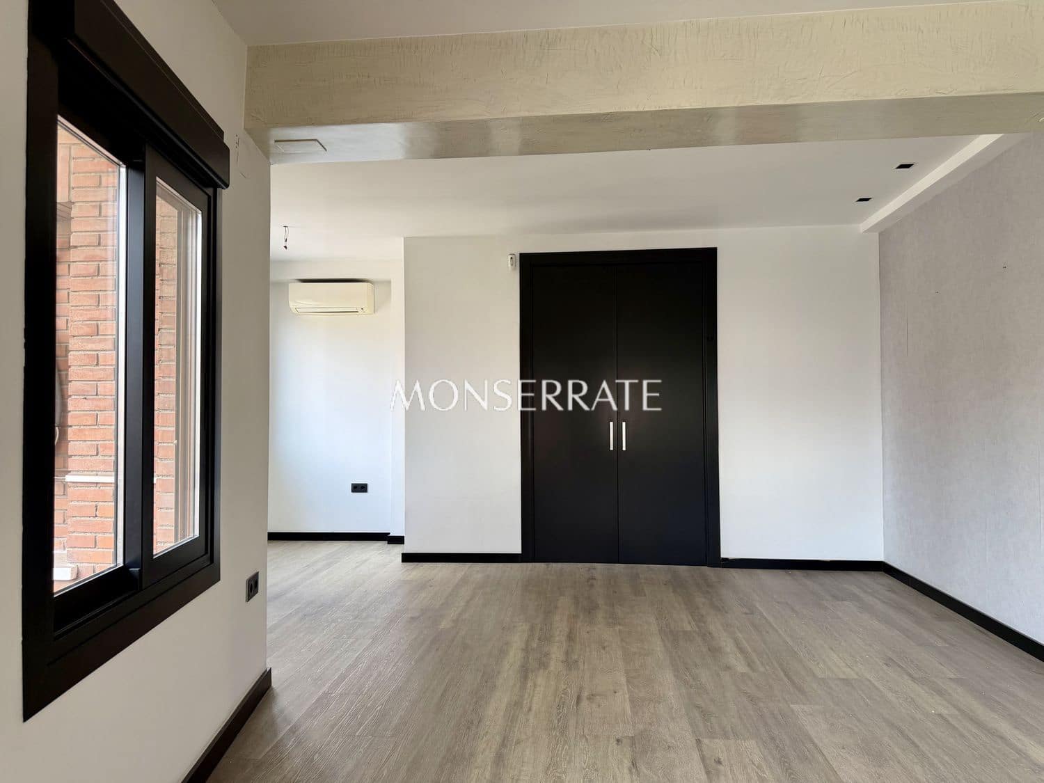 Escritório para arrendar em Valencia cidade - 1 700 € (Ref: 9803982)