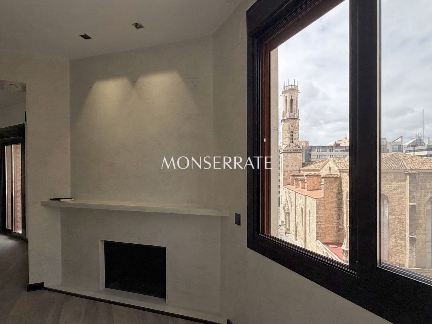 Escritório para arrendar em Valencia cidade - 1 700 € (Ref: 9803982)