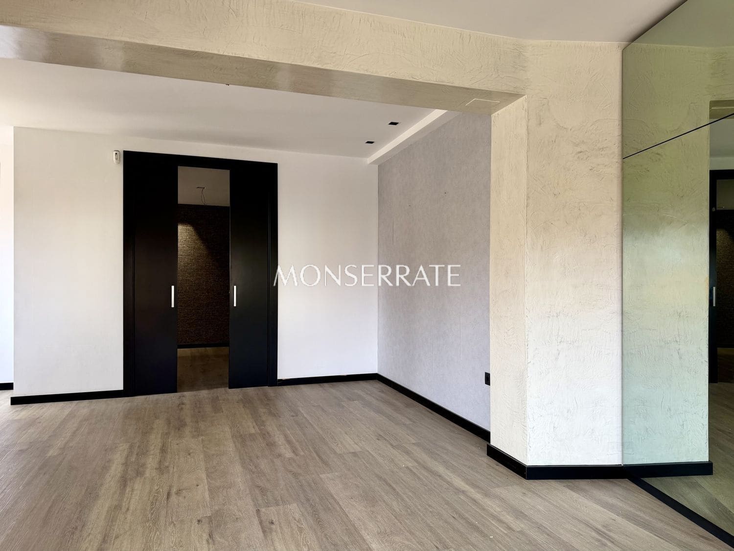 Escritório para arrendar em Valencia cidade - 1 700 € (Ref: 9803982)