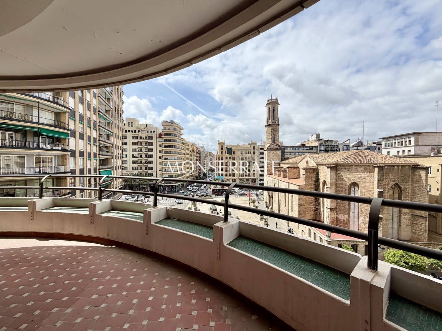 Escritório para arrendar em Valencia cidade - 1 700 € (Ref: 9803982)