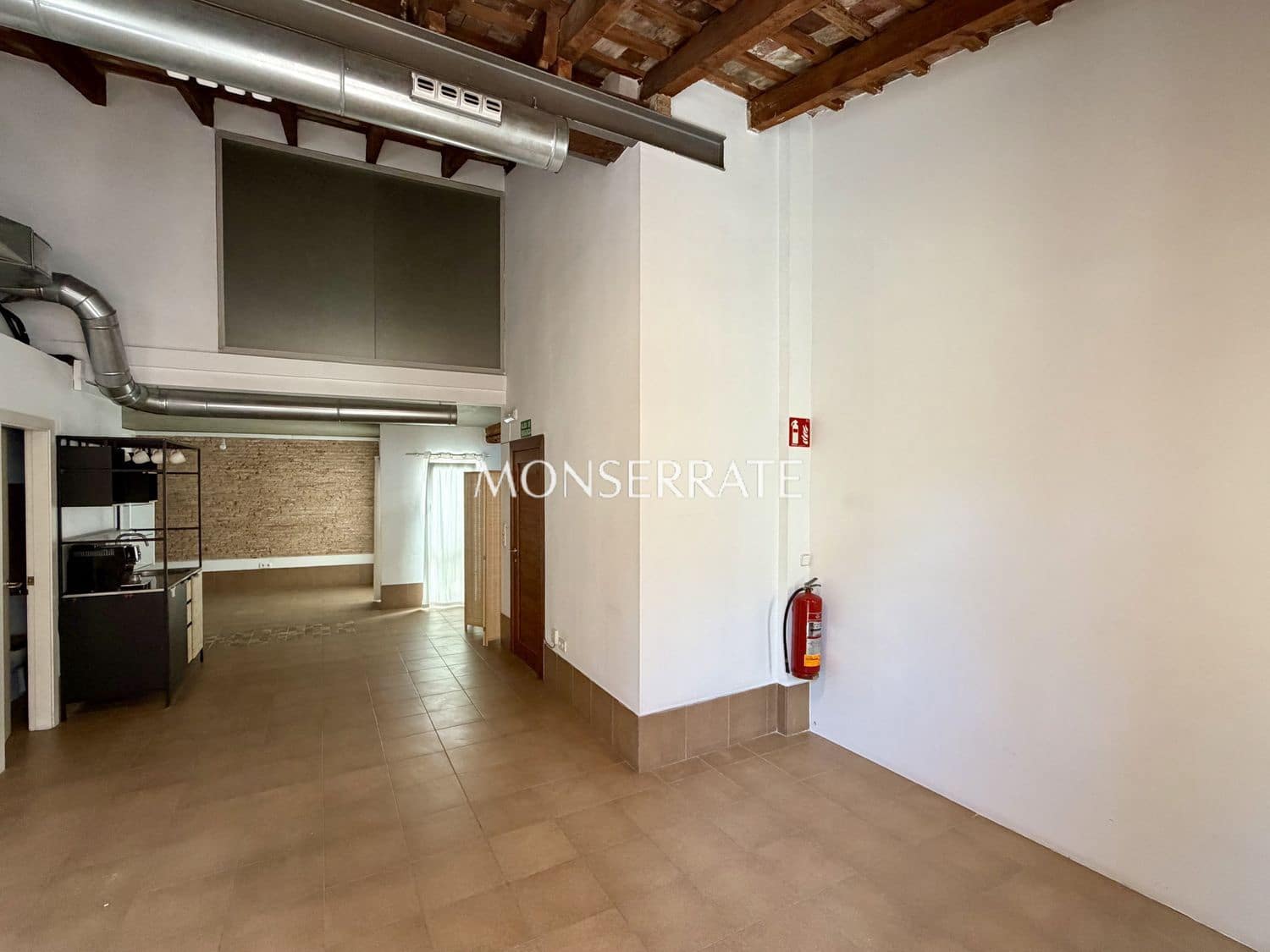 Kontor til leje i Valencia by - € 870 (Ref: 9807536)