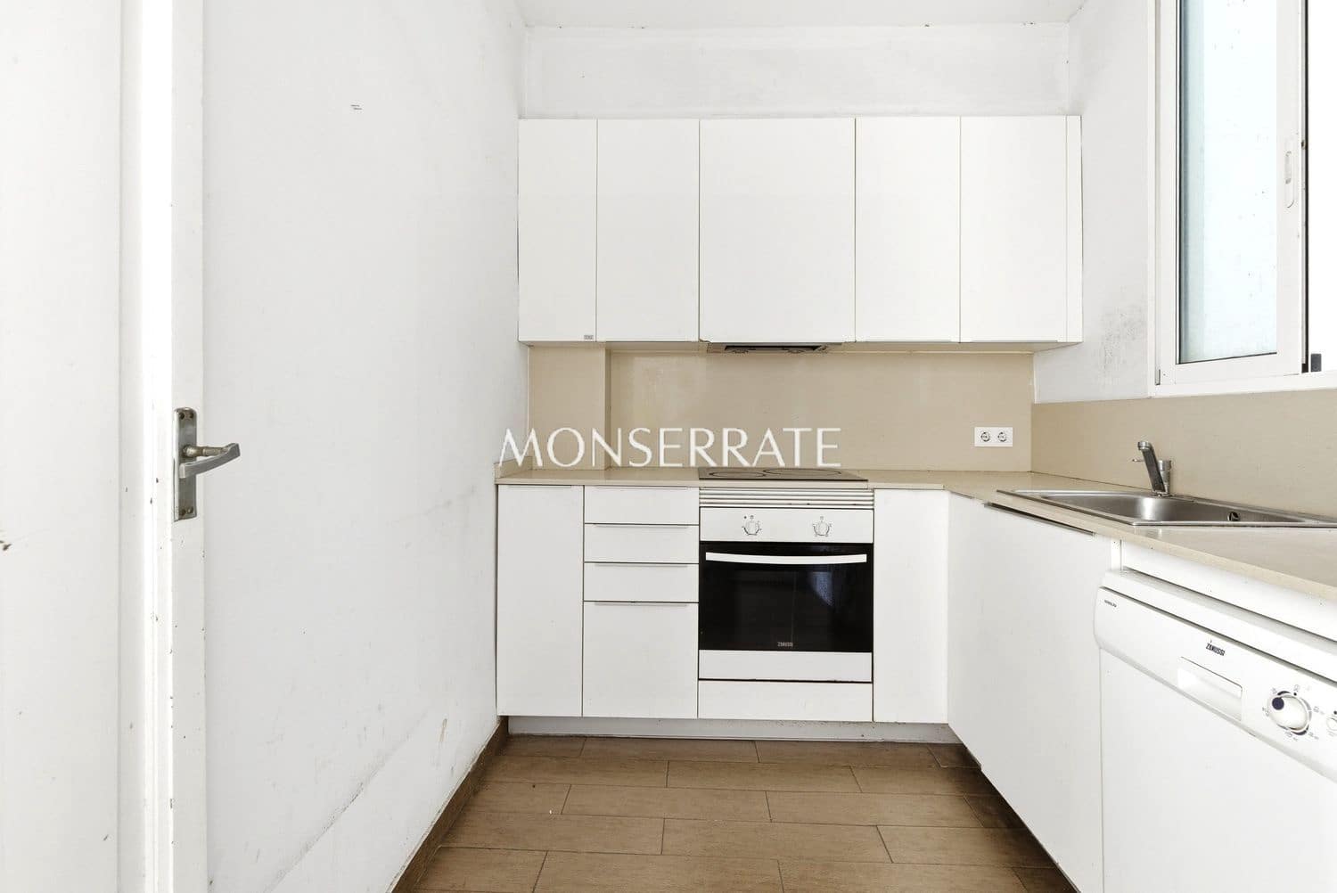 4 soveværelse Lejlighed til salg i Valencia by med garage - € 550.000 (Ref: 9822044)