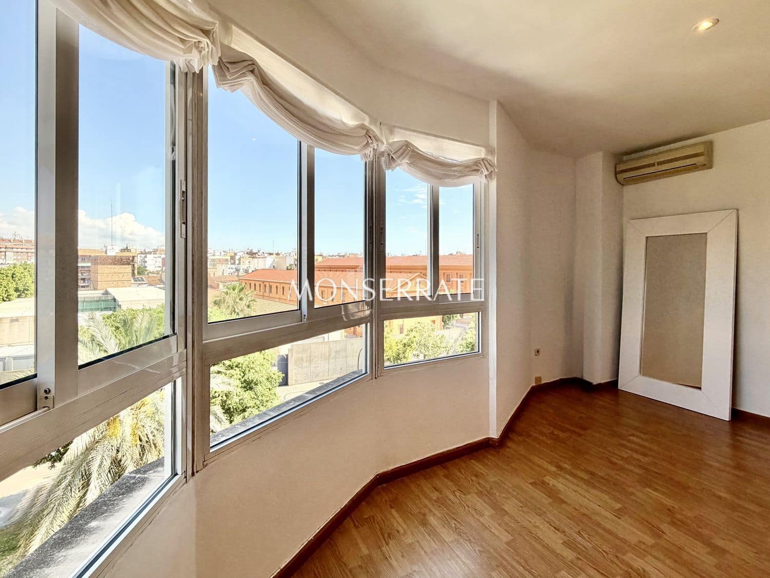 2 quarto Apartamento para venda em Valencia cidade com garagem - 360 000 € (Ref: 9822045)