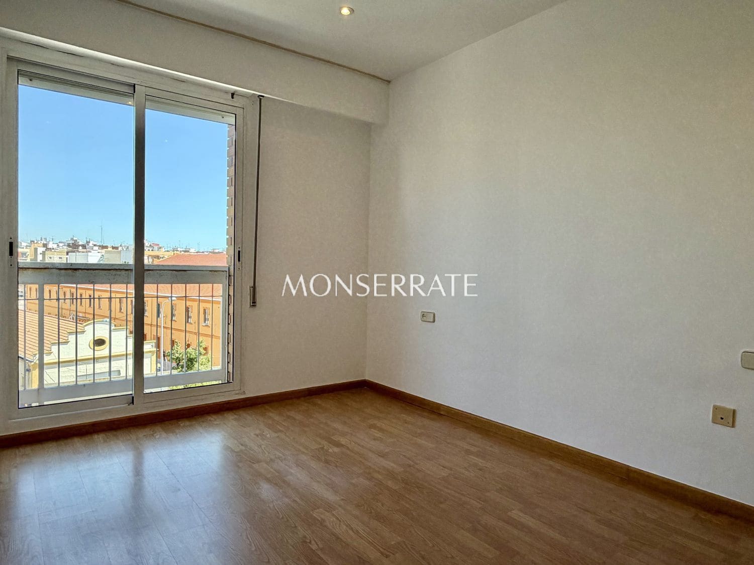 2 quarto Apartamento para venda em Valencia cidade com garagem - 360 000 € (Ref: 9822045)