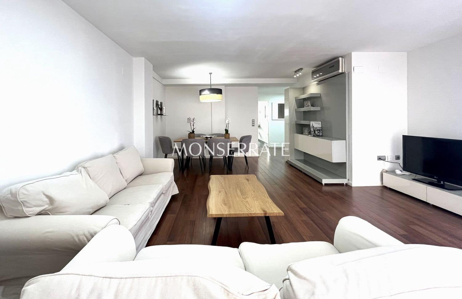 Apartamento de 2 habitaciones en València ciudad en alquiler con garaje - 2.200 € (Ref: 9826141)