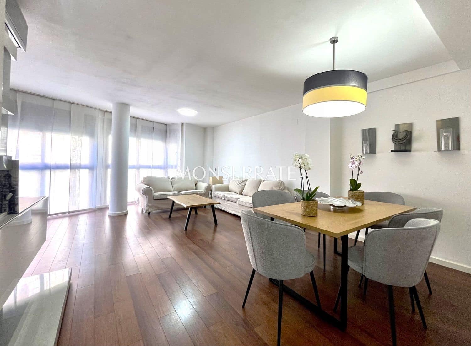 Apartamento de 2 habitaciones en València ciudad en alquiler con garaje - 2.200 € (Ref: 9826141)