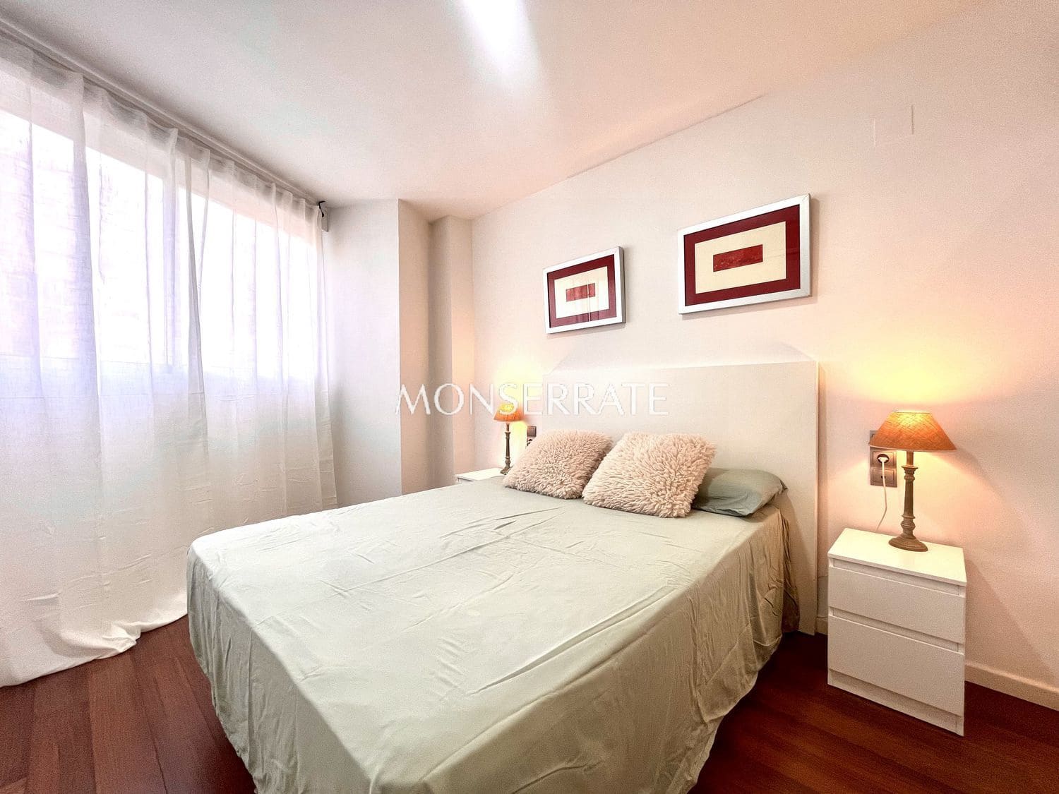 Apartamento de 2 habitaciones en València ciudad en alquiler con garaje - 2.200 € (Ref: 9826141)