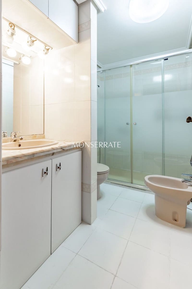 4 soveværelse Lejlighed til salg i Valencia by med garage - € 650.000 (Ref: 9830745)